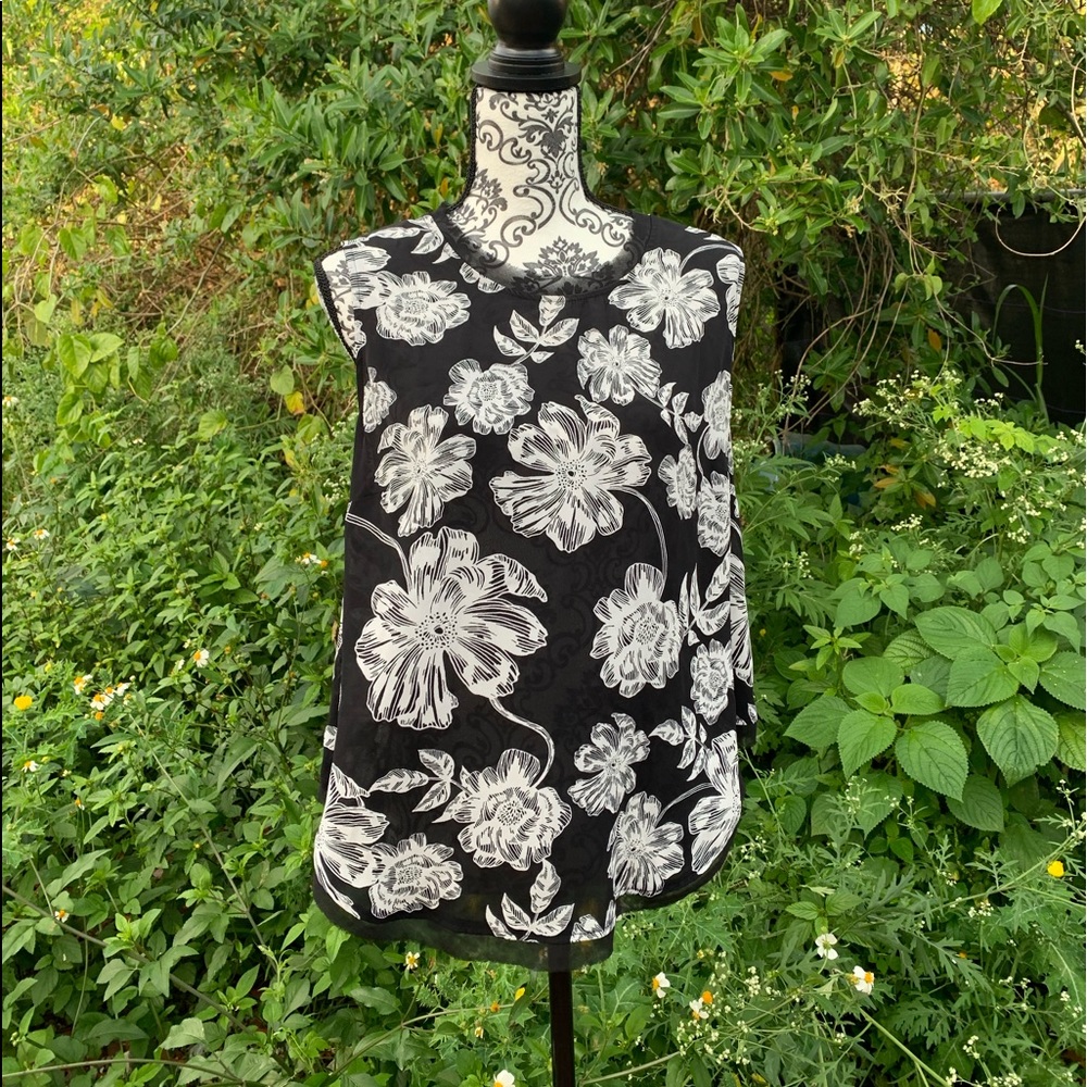 Who What Where Floral Printed Blouse